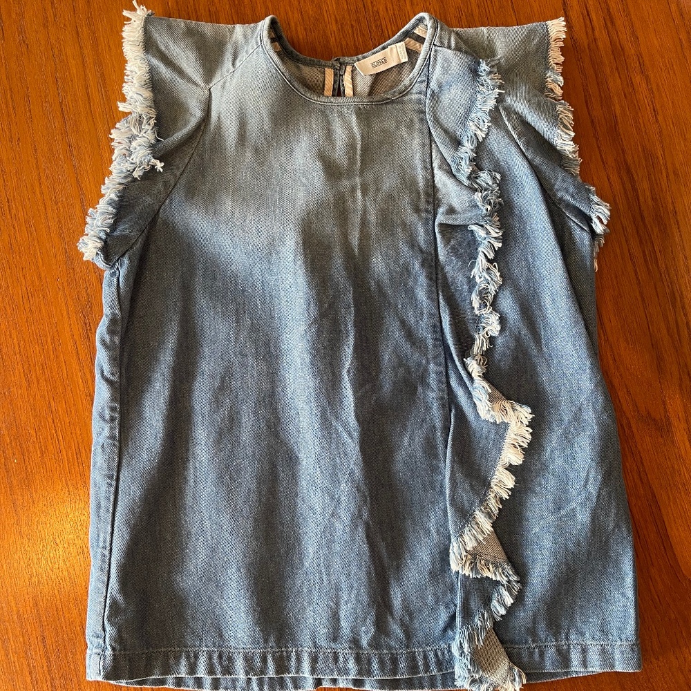 Sweetest Top EVER by CLOSED Size SMALL Ruffled Ombre of Denim Goodness